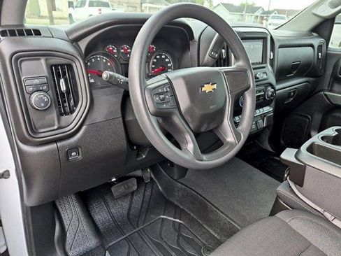 Certified 2025 Chevrolet Silverado 1500 Custom RWD image 10