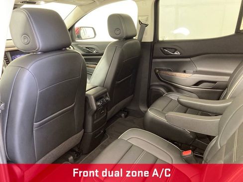 Used 2022 GMC Acadia Denali w/ Denali Technology Package image 16