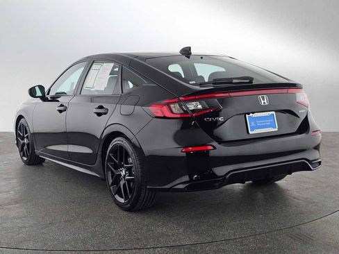 Used 2025 Honda Civic Sport image 5