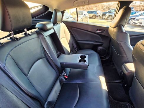 Used 2016 Toyota Prius Four Touring w/ Four Season Floor Mat Package image 34