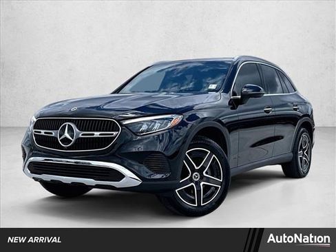 Certified 2026 Mercedes-Benz GLC 300 image 1