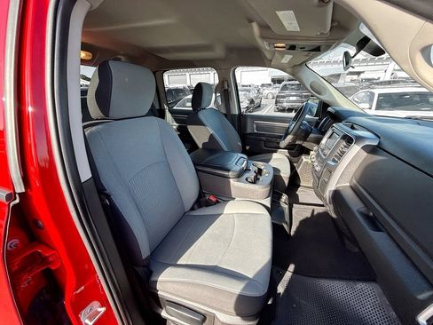 Used 2022 RAM 1500 Classic SLT RWD image 30