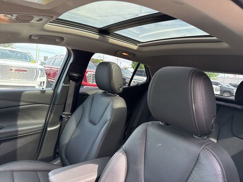 Used 2023 Buick Encore GX Essence w/ Experience Buick Package image 13