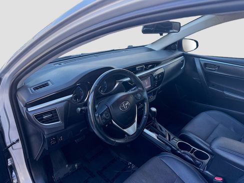 Used 2016 Toyota Corolla S image 9