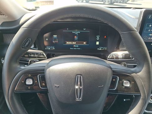 Certified 2023 Lincoln Corsair AWD image 19