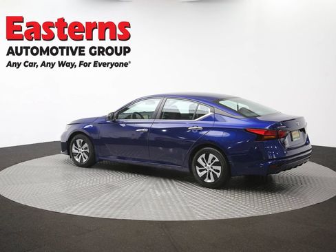 Used 2024 Nissan Altima 2.5 S FWD image 61