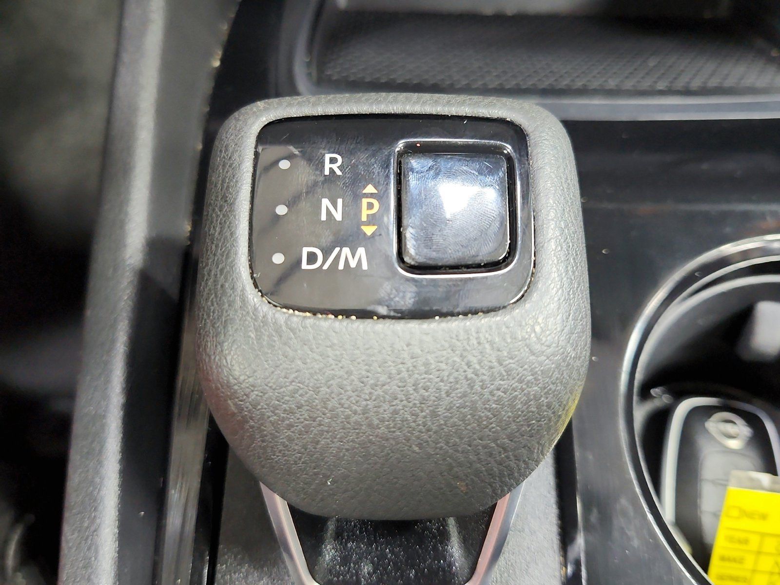 Used 2025 Nissan Rogue SV FWD image 18