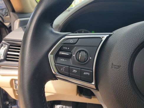 Used 2024 Acura RDX SH-AWD image 25