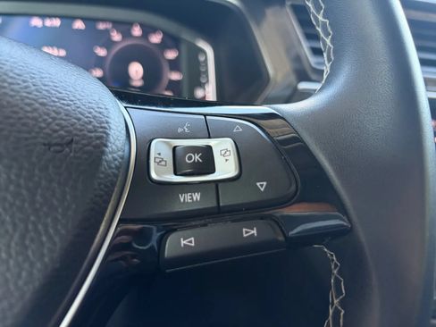 Used 2021 Volkswagen Tiguan SEL AWD/4WD image 31