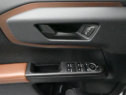 Used 2022 Ford Bronco Sport Outer Banks w/ Tech Package AWD/4WD image 11