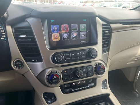 Used 2020 GMC Yukon Denali image 9