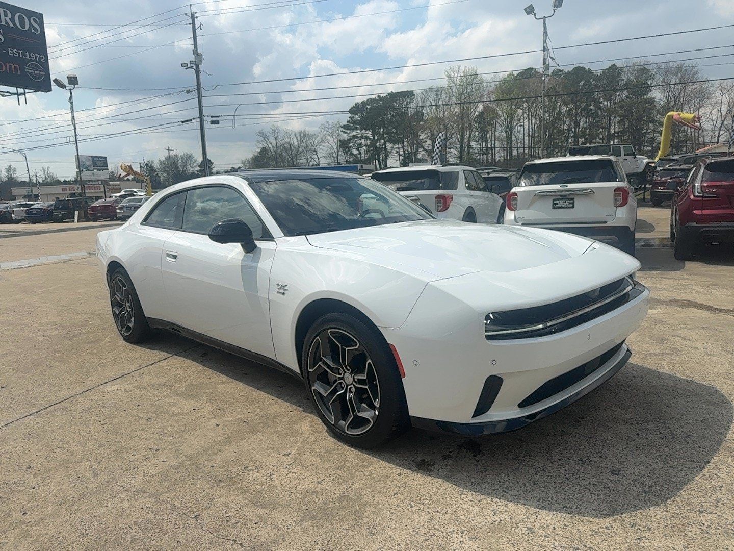 Used 2024 Dodge Charger Daytona R/T w/ Plus Group AWD/4WD image 3