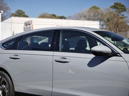 New 2026 Honda Accord EX-L image 17