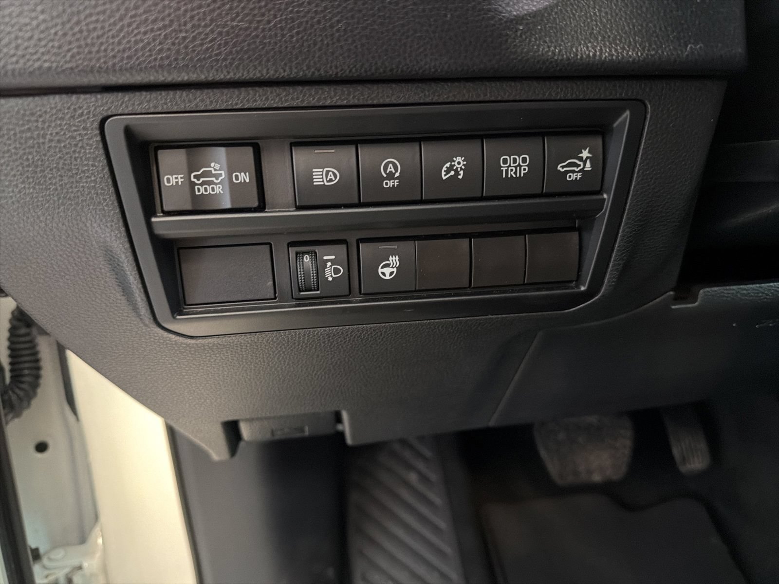 Used 2023 Toyota Tundra SR5 w/ SR5 Premium Package RWD image 14