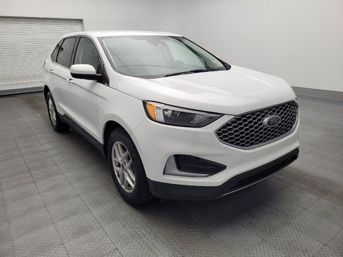 Used 2024 Ford Edge SEL image 13