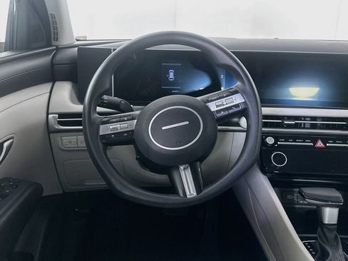 Used 2025 Hyundai Tucson SEL FWD image 18