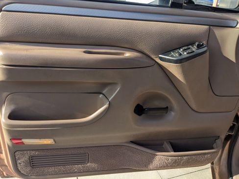 Used 1995 Ford F150 XL image 13