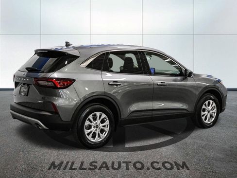Certified 2024 Ford Escape Active AWD/4WD image 8