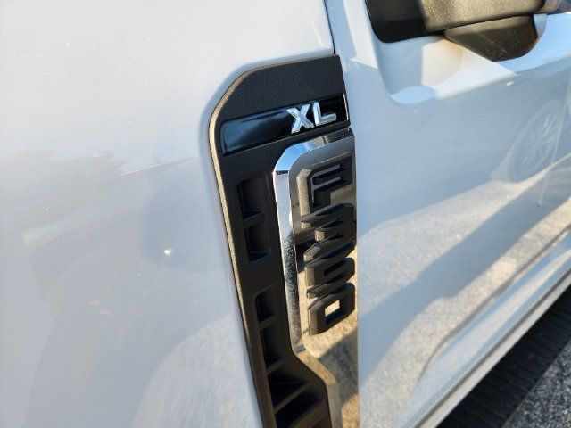 Used 2024 Ford F350 XL w/ 360-Degree Camera Package RWD image 6
