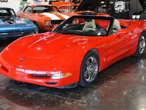 Used 1998 Chevrolet Corvette Convertible w/ Memory Pkg RWD image 4