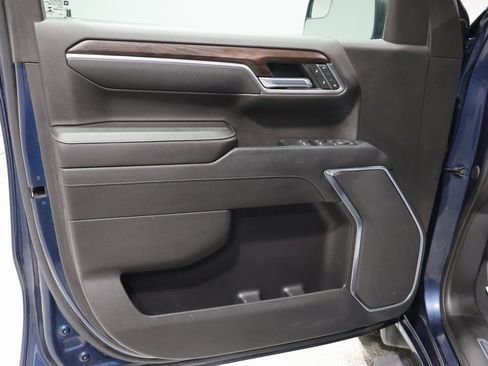 Used 2023 GMC Sierra 1500 SLT image 16