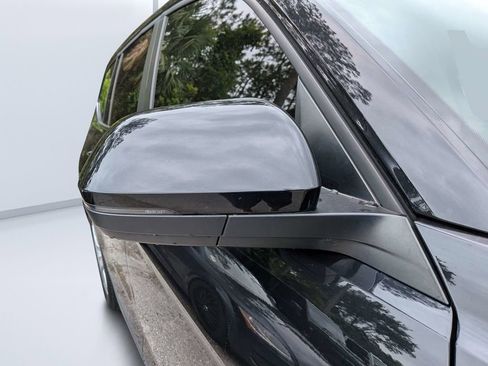 Used 2019 Volkswagen Atlas SE w/ Towing Package FWD image 11