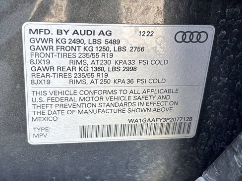 Used 2023 Audi Q5 2.0T Premium w/ Convenience Package AWD/4WD image 39
