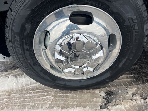 New 2026 Ford Transit 350 XLT image 9