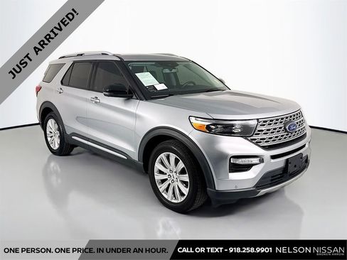 Used 2021 Ford Explorer Limited w/ Equipment Group 301A image 3
