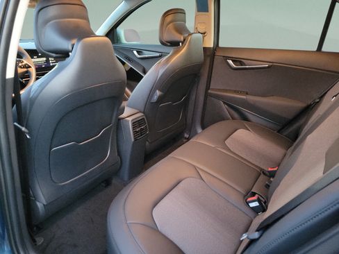 New 2026 Kia Niro Wind FWD image 8