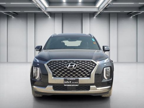 Used 2022 Hyundai Palisade Calligraphy FWD image 2