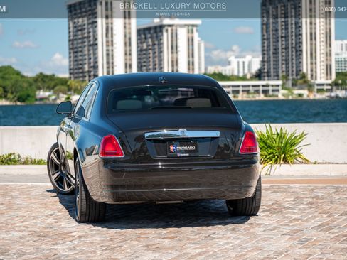 Used 2014 Rolls-Royce Ghost image 3