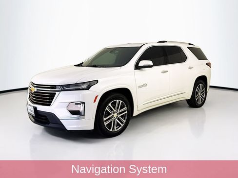Used 2023 Chevrolet Traverse High Country w/ LPO, Floor Liner Package FWD image 3