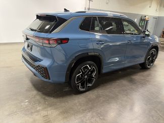 New 2026 Volkswagen Tiguan SEL R-Line video 3