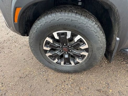 Used 2023 Nissan Frontier PRO-4X w/ Pro Convenience Package AWD/4WD image 11
