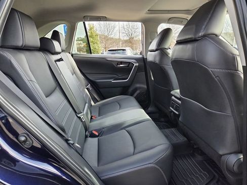 Used 2024 Toyota RAV4 XLE Premium image 18