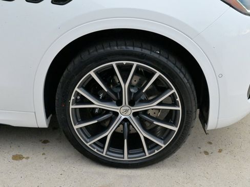 New 2026 Maserati Grecale Modena image 12