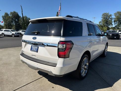 Used 2018 Ford Expedition Limited w/ Equipment Group 302A AWD/4WD image 6