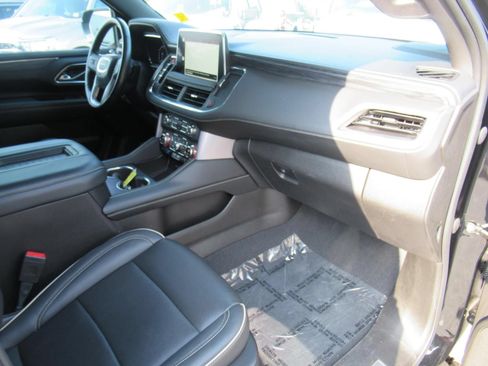 Used 2022 GMC Yukon SLT w/ SLT Luxury Package RWD image 11