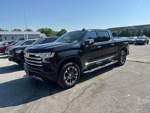 Used 2022 Chevrolet Silverado 1500 High Country AWD/4WD image 2