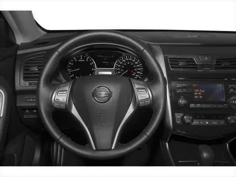Used 2015 Nissan Altima 2.5 SL w/ Technology Package image 4
