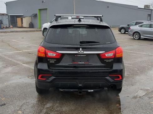 Used 2018 Mitsubishi Outlander Sport LE image 13