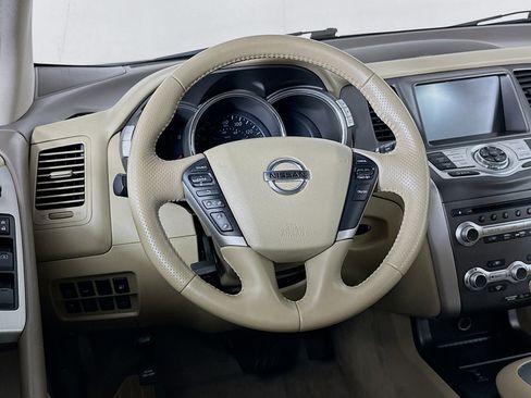 Used 2011 Nissan Murano SL w/ Navigation Pkg image 18