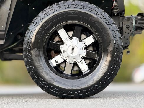 Used 2020 Jeep Wrangler Sport image 21