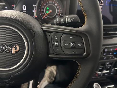 Used 2024 Jeep Wrangler Willys image 35