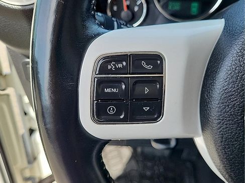 Used 2014 Jeep Wrangler Unlimited Sahara w/ Dual Top Group AWD/4WD image 17