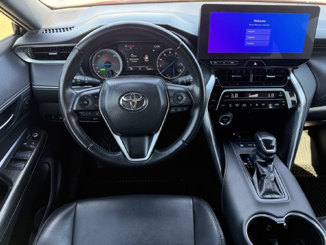 Used 2024 Toyota Venza XLE AWD/4WD image 11