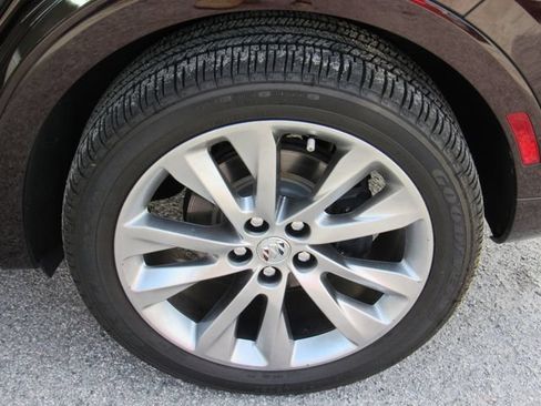 Used 2023 Buick Envision Avenir FWD image 15