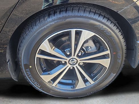 Certified 2023 Nissan Sentra SV image 19