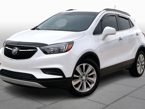 Used 2020 Buick Encore Preferred image 2